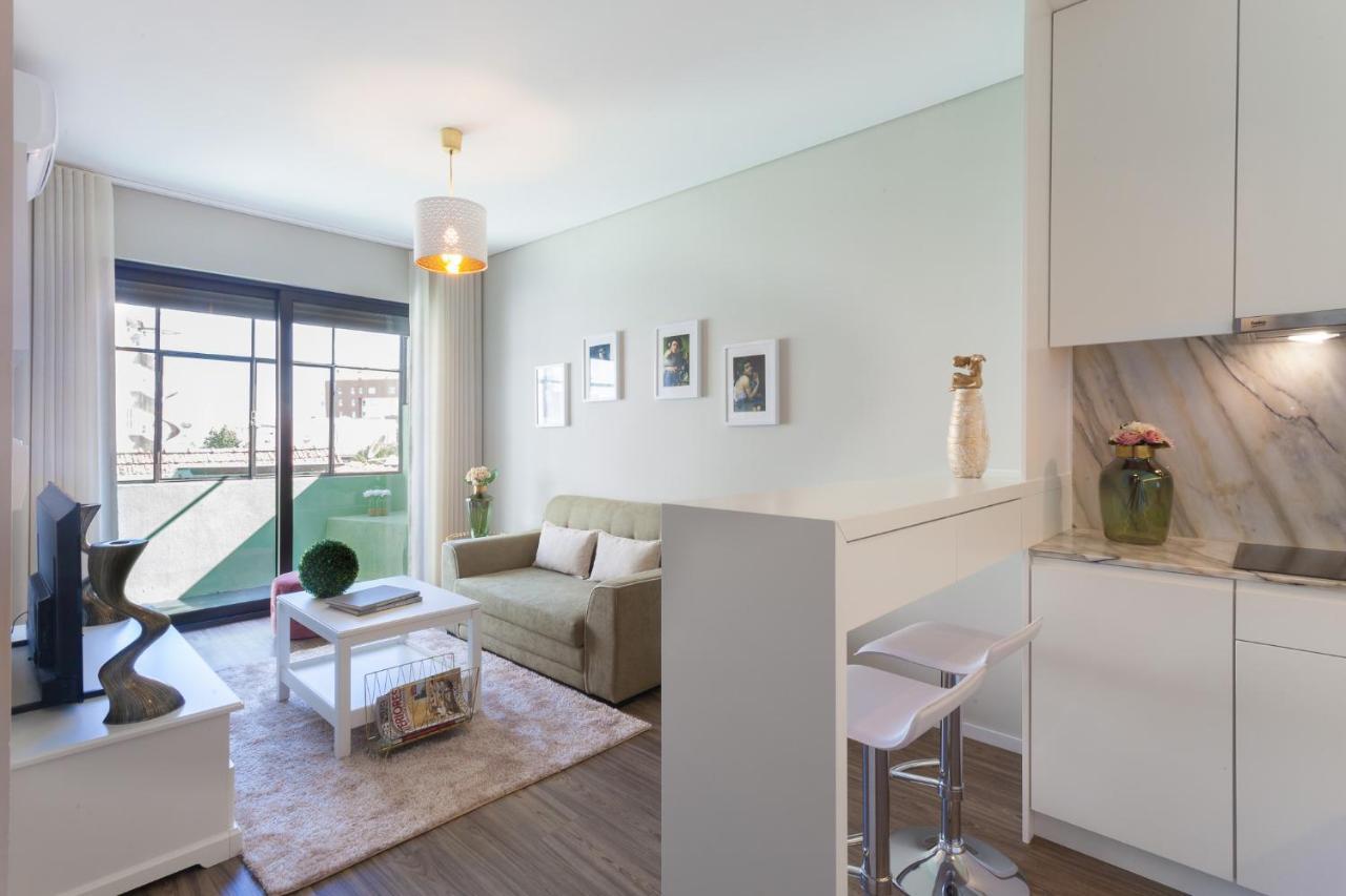 Urban Views - Ml Inspired By Torre Dos Clerigos Apartment Porto Bagian luar foto